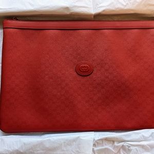 Gucci Vintage Red portfolio / laptop sleeve with w/ gold zipper - original box